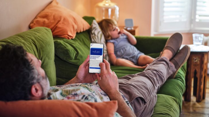 E03053762-British-Gas-Samsung-SmartThings-Sofa-Low-Res.jpg