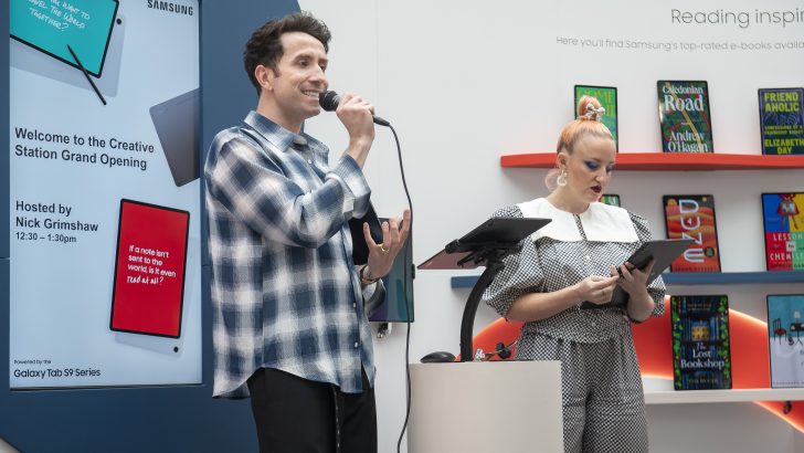 Nick-Grimshaw-opens-‘The-Creative-Station’-Samsungs-new-pop-up-experience-at-London-Waterloo-powered-by-the-Galaxy-Tab-S9-Series-1.jpg