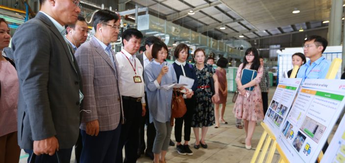 Tổng-Giám-đốc-Tổ-hợp-Samsung-Việt-Nam-ông-Shim-Won-Hwan-khảo-sát-các-công-ty.jpg