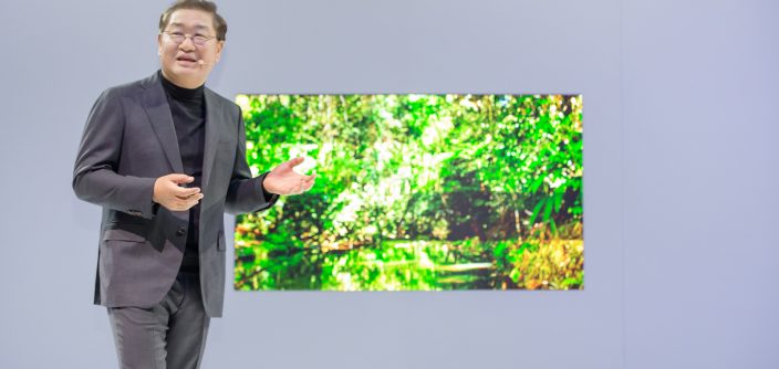 Samsung-FL2019_JH-Han-On-the-stage8.jpg