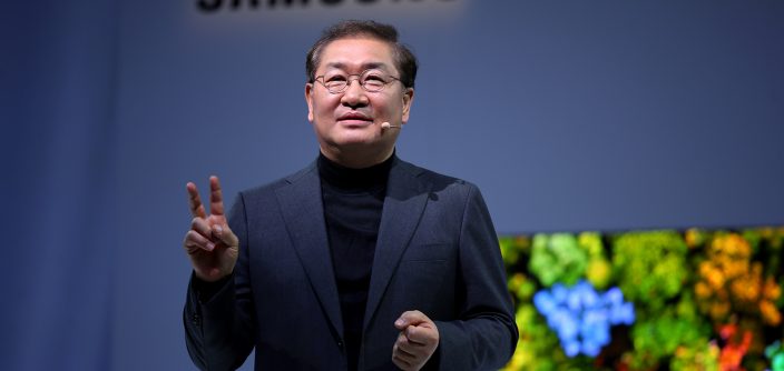 Samsung-FL2019_JH-Han_On-the-stage5.jpg