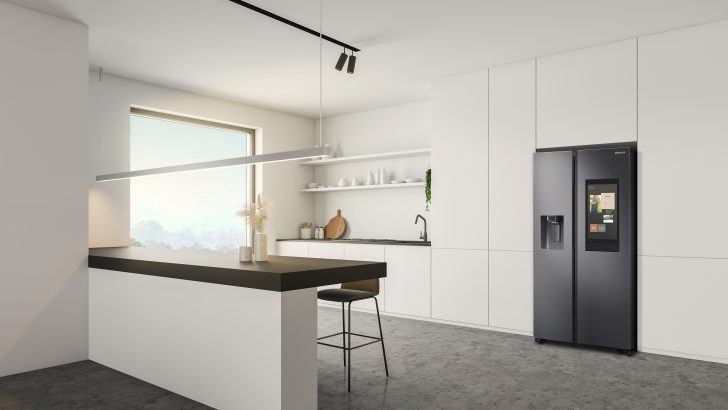 Samsung-Refrigerator-RS5000RC-RS64T5F01B4-TC-Lifestyle-Image-NonText-2.jpg
