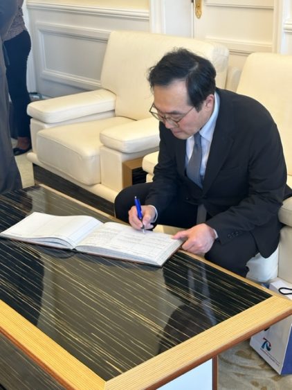 Samsung part of South Korean delegation inviting Lesotho Prime Minister