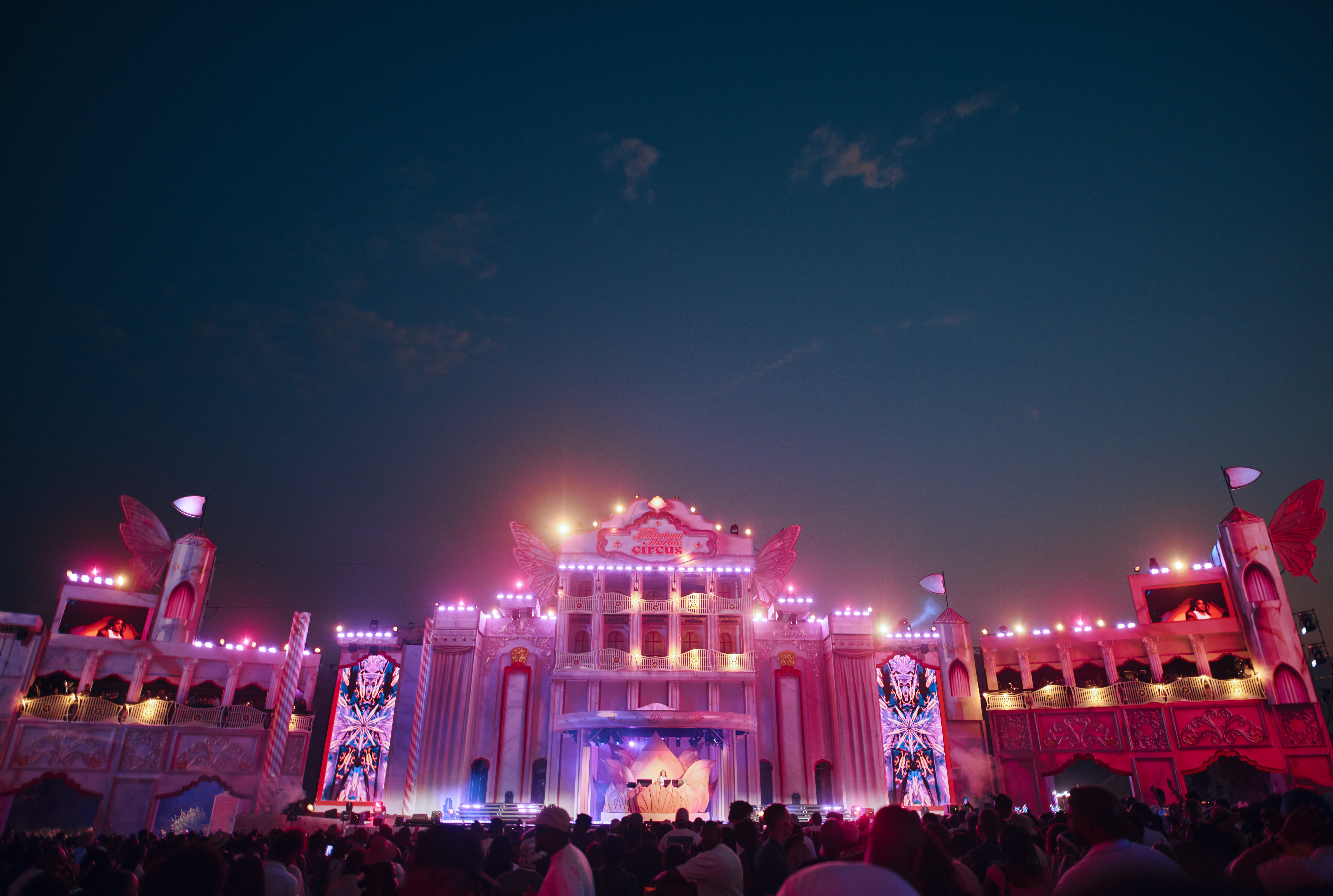 The Luxurious Marble Circus stage